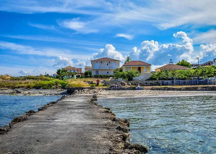 Pelagion II Sea Coral - Beachfront Holiday Home